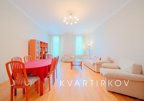 Apartment hotel type, Saint Petersburg - apartment by the day