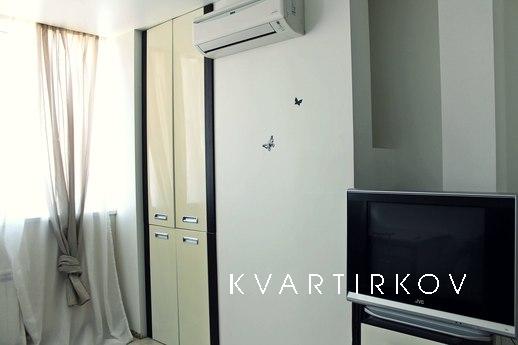 Шикарная 4-комн квартира в самом центре, Волгоград - квартира посуточно