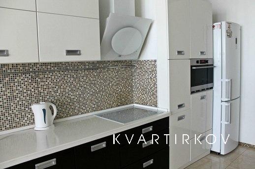 Шикарная 4-комн квартира в самом центре, Волгоград - квартира посуточно