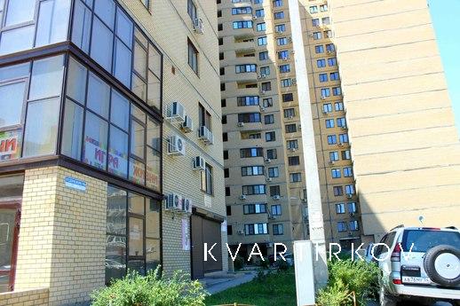 Шикарная 4-комн квартира в самом центре, Волгоград - квартира посуточно