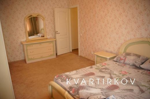 Шикарная 3-комнатна в самом центре !, Волгоград - квартира посуточно