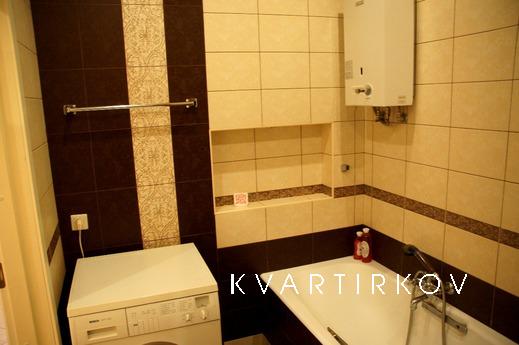 Шикарная 3-комнатна в самом центре !, Волгоград - квартира посуточно