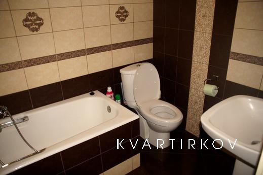 Шикарная 3-комнатна в самом центре !, Волгоград - квартира посуточно