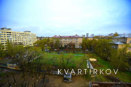 Nice 1 bedroom apartment in the center, Volgograd - apartment by the day