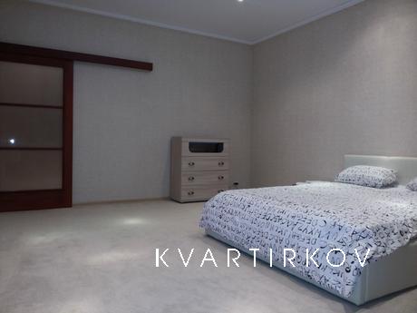 1 комнатная квартира Люкс рядом Аквапарк, Казань - квартира посуточно