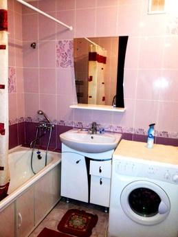 1 комнатная квартира рядом с метро, Казань - квартира посуточно