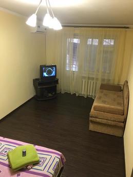 Comfortable apartment, Odessa - apartment by the day