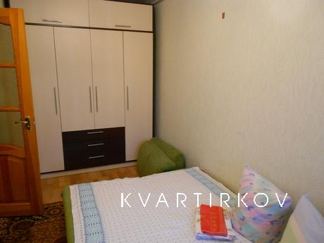 2 bedroom holiday apartment near the sea, Chernomorsk (Illichivsk) - apartment by the day