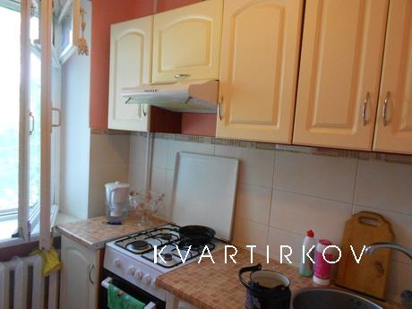 1 bedroom apartment near the sea, Chernomorsk (Illichivsk) - apartment by the day