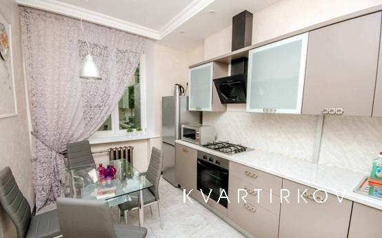 Чистая уютная квартира в центре Тюмени, Тюмень - квартира посуточно