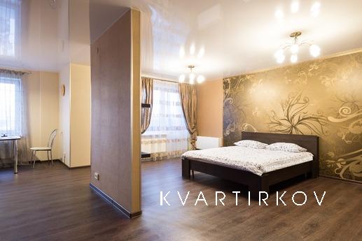 In the center of Tyumen, a modern, clean, large-sized apartm