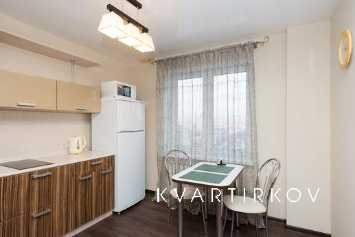 Cozy apartment in Tyumen, Tyumen - apartment by the day