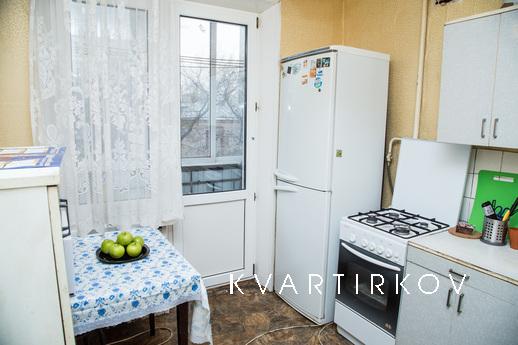 Светлая и тёплая 2-х комнатная квартира, Москва - квартира посуточно