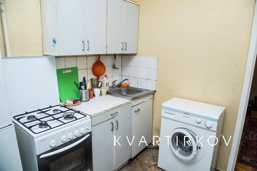 Светлая и тёплая 2-х комнатная квартира, Москва - квартира посуточно