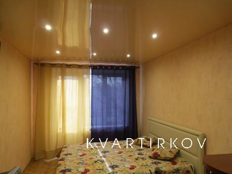 Светлая и тёплая 2-х комн. квартира, 8 минут пешком от м. Пе