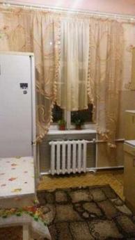 1 кімнатна квартира на Сонячному, Дніпро (Дніпропетровськ) - квартира подобово