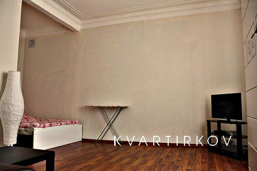 Просторная квартира в Сталинском доме, Москва - квартира посуточно