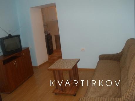 cozy apartment 10 minutes from the cente, Lviv - apartment by the day