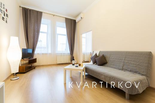 1 комнатная квартира пер. Селиверстов 1А, Москва - квартира посуточно