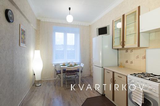 1 bedroom on Frunze Embankment, Moscow - apartment by the day