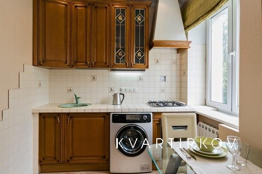 1 bedroom apartment for rent, Москва - квартира подобово