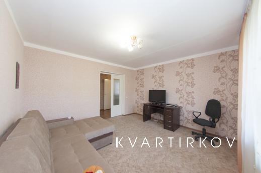 Cozy and clean apartment, Berdiansk - apartment by the day