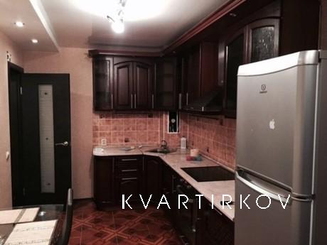 Сдается 1-комнатная квартира. Дом кирпичный. Закрытый двор. 