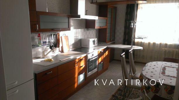 2 bedroom apartment for rent, Tyumen - apartment by the day