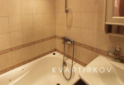 1-комнатная квартира рядом с метро, Екатеринбург - квартира посуточно