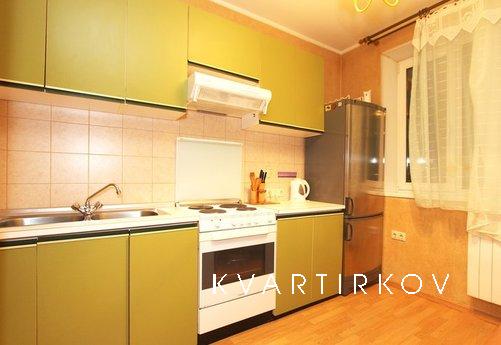 1-комнатная квартира рядом с метро, Екатеринбург - квартира посуточно