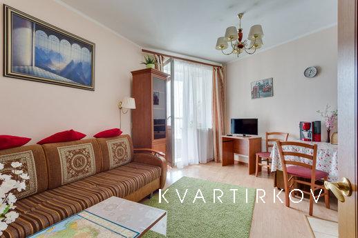 Comfortable mansion in the metro !!!, Москва - квартира подобово