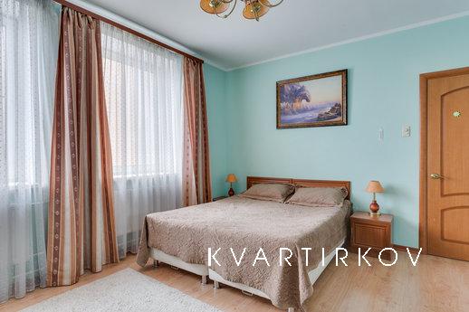 Comfortable mansion in the metro !!!, Москва - квартира подобово