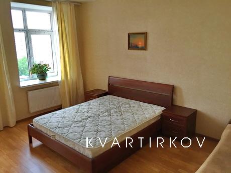 Bright apartment close to the metro, Saint Petersburg - apartment by the day