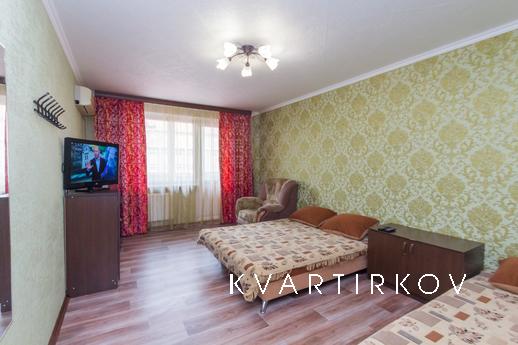 Хозяин. Выдаю отчетные документы!!!
8 спальных мест. (2+2+1+