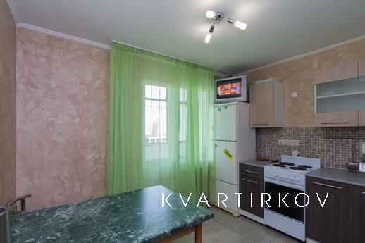 2 bedroom apartment in the center, Krasnodar - apartment by the day