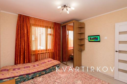 2 bedroom apartment in the center, Krasnodar - apartment by the day