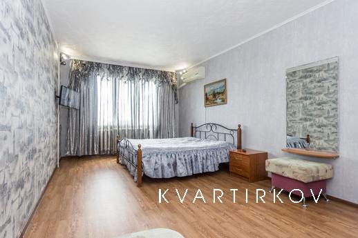 2-комнатная квартира в центре города, Краснодар - квартира посуточно