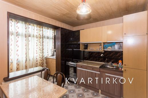 2-комнатная квартира в центре города, Краснодар - квартира посуточно