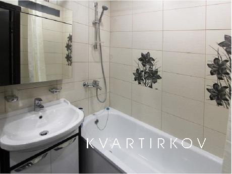 2 bedroom apartment for rent, Tyumen - apartment by the day