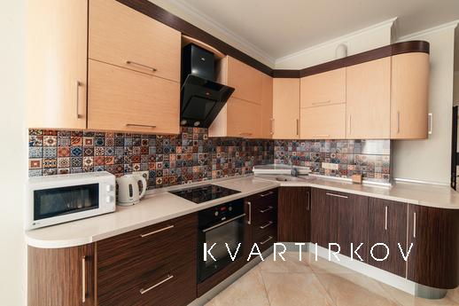 Rent a luxury 3-bedroom in Arcadia, Odessa - apartment by the day