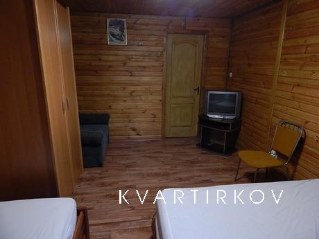 Rent a room in a cottage for daily rent, Chernomorsk (Illichivsk) - apartment by the day