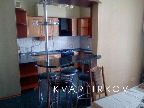 duplex apartment with 3 bedrooms, Odessa - apartment by the day