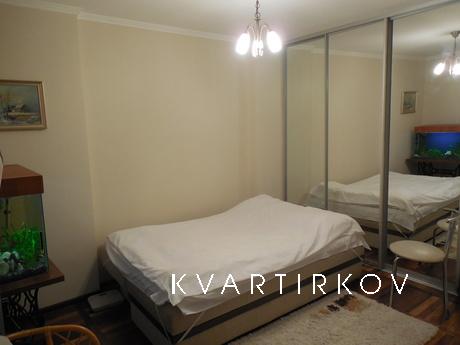 2х комнатная квартира в Бердянске у моря, Бердянск - квартира посуточно