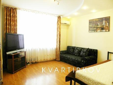 Добро пожаловать в уютную квартиру, в элитном районе Казани.