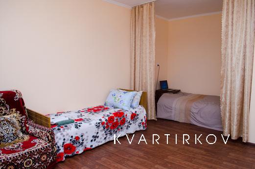 1 кімнатна квартира подобово біля моря, Чорноморськ (Іллічівськ) - квартира подобово