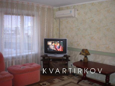 Сдам посуточно квартиру с видом на море, Севастополь - квартира посуточно