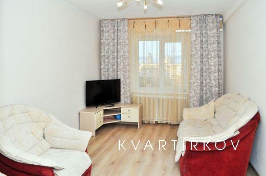3 bedroom apartment in Obolon, Kyiv - apartment by the day