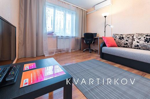 Two-bedroom spacious apartments, Sergiyev Posad - apartment by the day