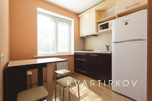 Квартира с Дизайнерским ремонтом, Тюмень - квартира посуточно