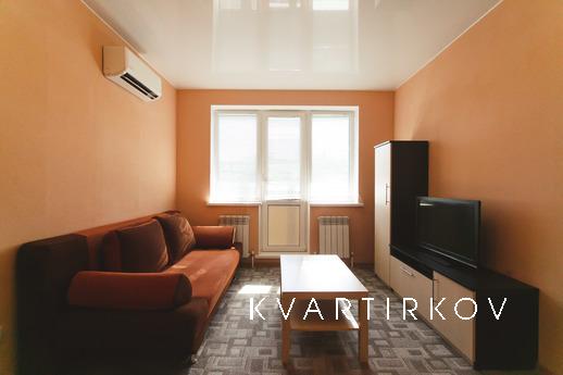 Квартира с Дизайнерским ремонтом, Тюмень - квартира посуточно